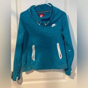 Nike Women’s Hoodie Size L